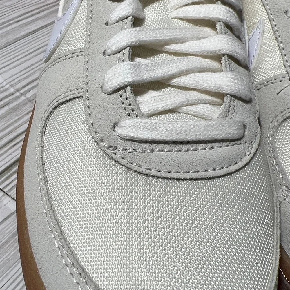 Nike Field General sneaker shoe white Ivory Gum (GS) youth‎ size 7Y IF0465-102